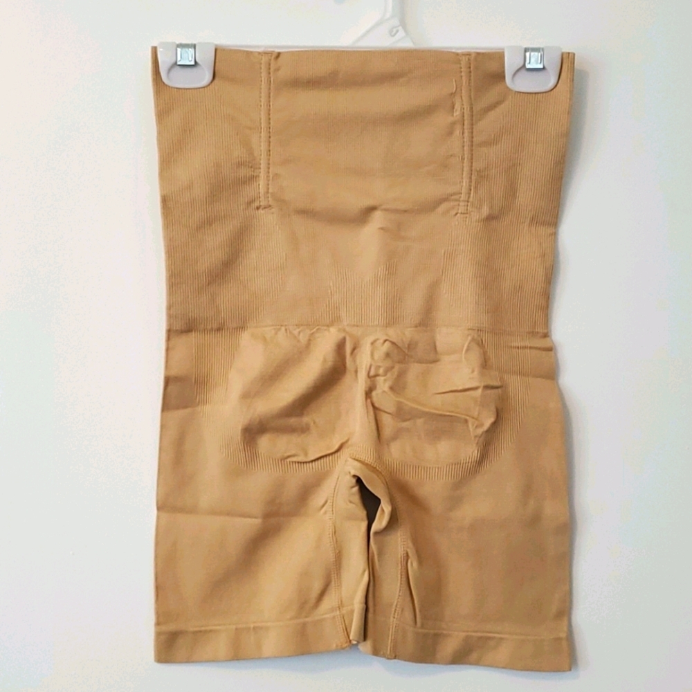 2 Nude Slimming/Lifting Shapewear